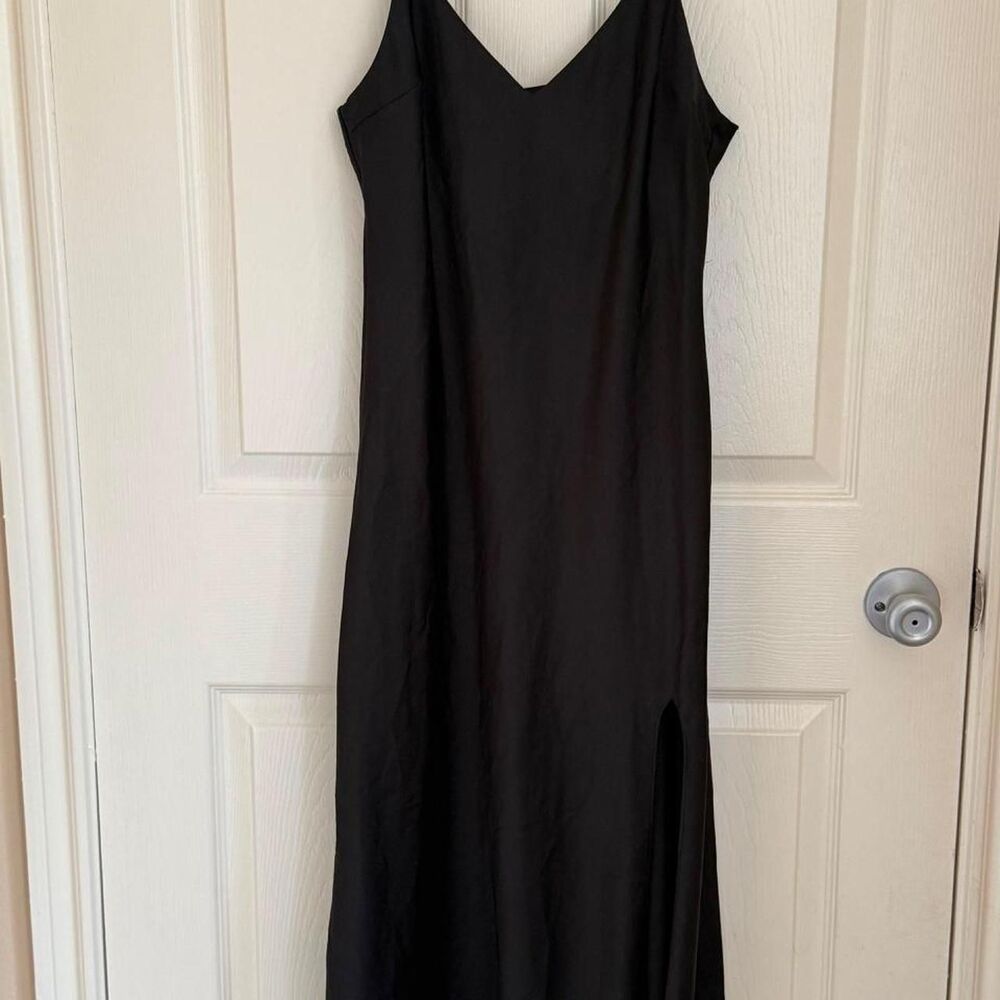 Forever-21 Women's Black Dress